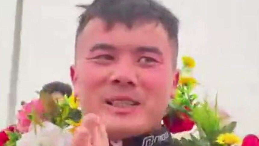 新疆八一钢铁车队苏来曼感谢湖南卫视：今年最大的收获是完赛，“状态越来越好，舍不得结束”