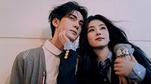 白鹿分享《临江仙》双人营业大片 互动亲昵甜蜜满分