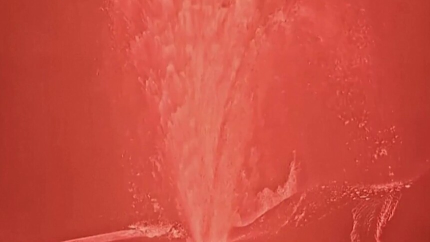 美国夏威夷基拉韦厄火山再度喷发