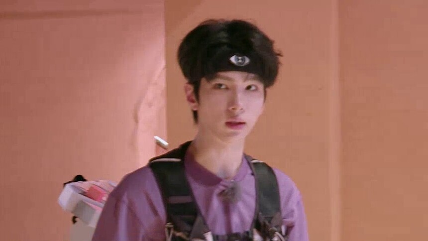 彩蛋：余承恩寻找小马甲