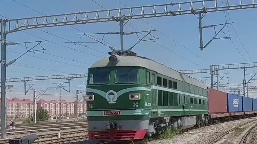 今年霍尔果斯铁路口岸通行中欧（中亚）班列已超6000列