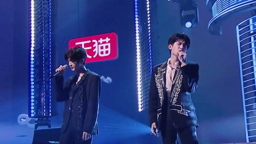 檀健次陈哲远合唱《爱错》