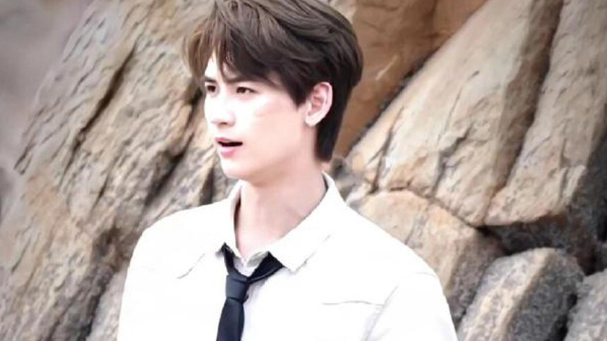 黄俊捷新剧《加油特种兵》开机 造型利落飒爽有范