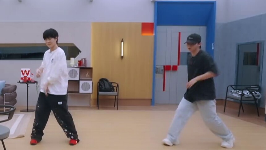 披荆斩棘2025 动感地带芒果卡独家超长花絮：早安胡夏零帧起跳