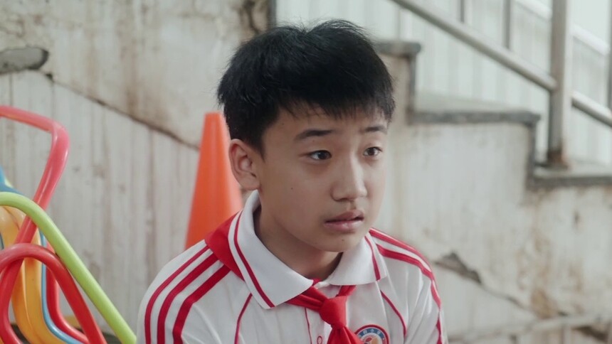 《欢乐家长群2》第38集看点：果宁大白有秘密？杨妈察觉儿子有情况