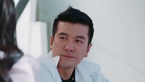 杨子暴风哭泣自称“活该”？承诺不再缺失父亲的责任