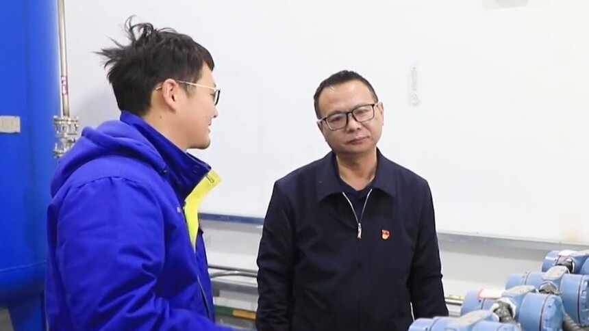 人民的代表 胡锦明：瞄准智能前沿技术 助力经济高质量发展