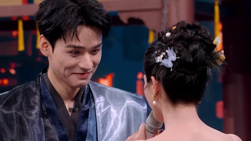 《你好，星期六》10月25日看点：龚俊彭小苒互喂苦瓜汁 乔振宇为何如鲠在喉？