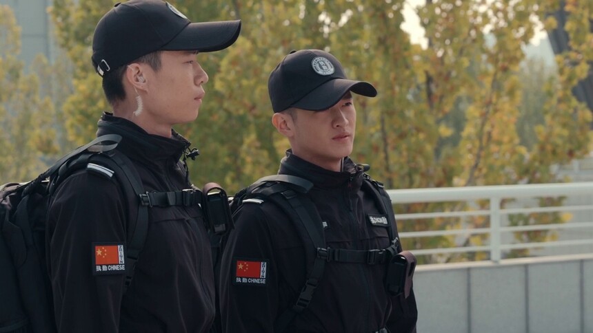 发现黑无人机，陈汉生雷鹏出动保障篮球赛安全