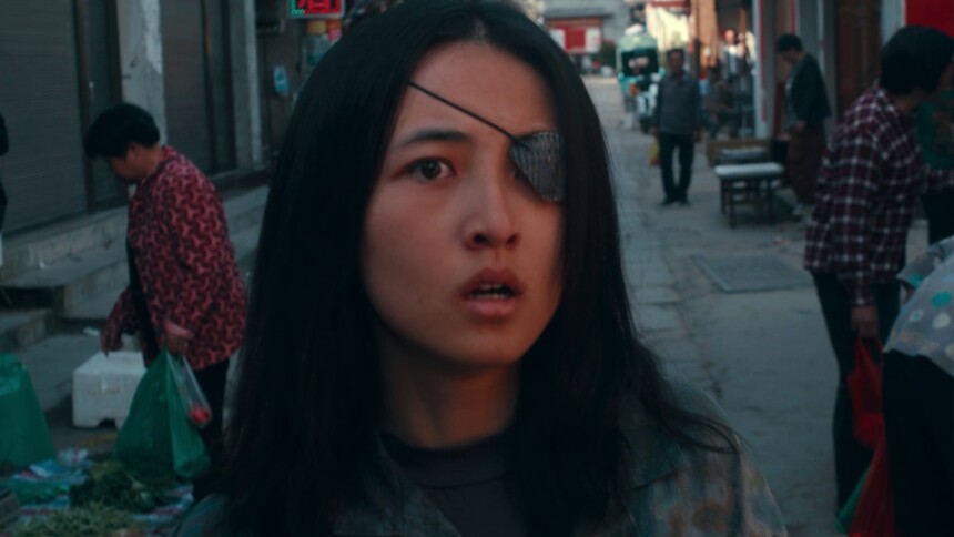 《下一个台风》正片片段 张子枫张伟丽姐妹相护