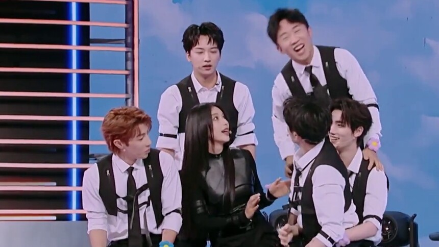 檀健次被丁程鑫一把端走了