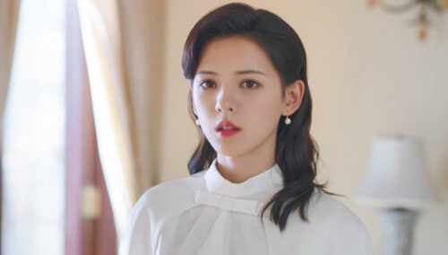 《夜色暗涌时》第18集看点：许倾悠莫灵泽地下恋曝光 林思雨范云锡不甘使诈