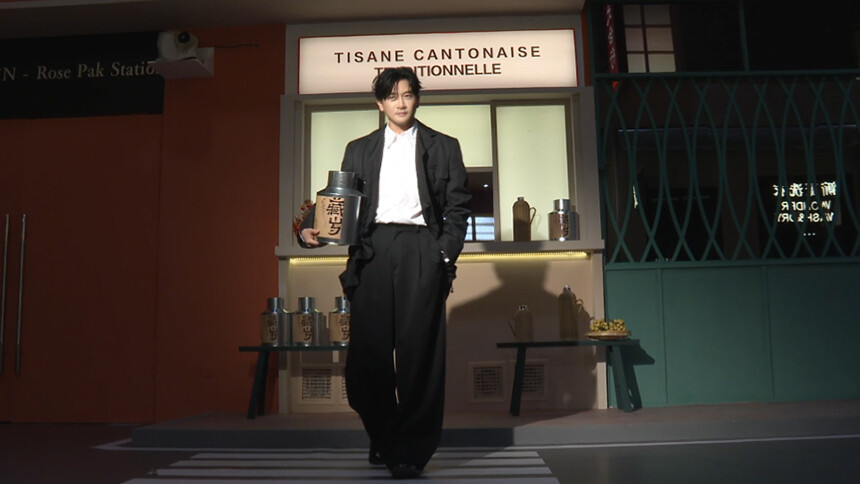 《声生不息·华流季》独家侧拍：苏有朋眼神坚毅帅气有型