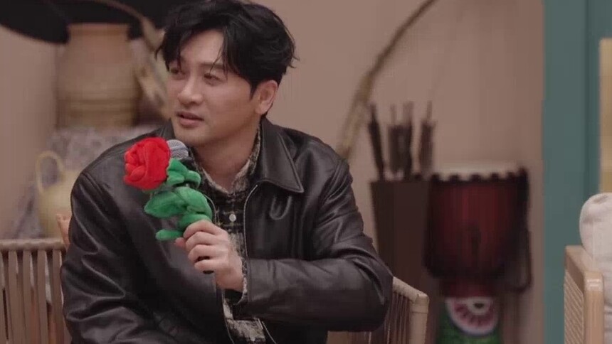 苏有朋再现《青苹果乐园》经典舞步