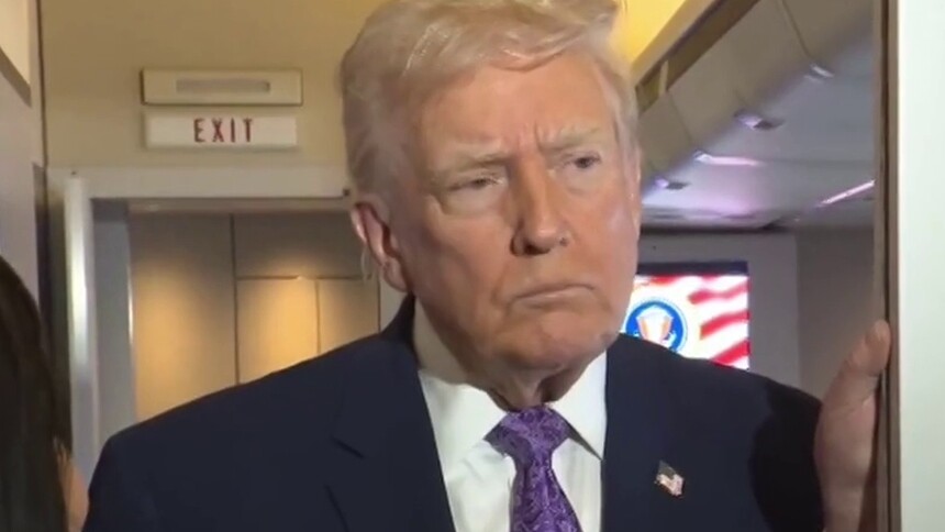 特朗普确认与马杜罗通话 但内容“我不说”