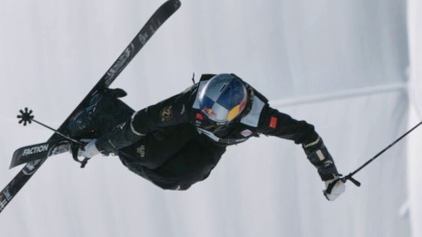 谷爱凌领衔 中国队包揽雪盟自由式滑雪U池女子前三