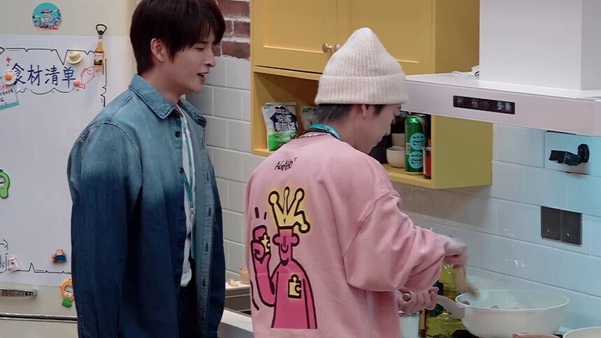 王栎鑫张远全新“干煸舞”