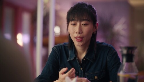 张冉成曼一起录综艺