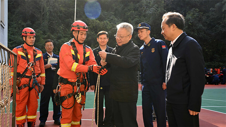 沈晓明赴郴州市开展巡林工作