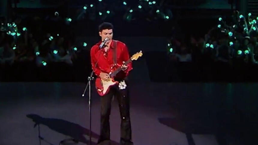 凤小岳《小镇姑娘》心动直拍