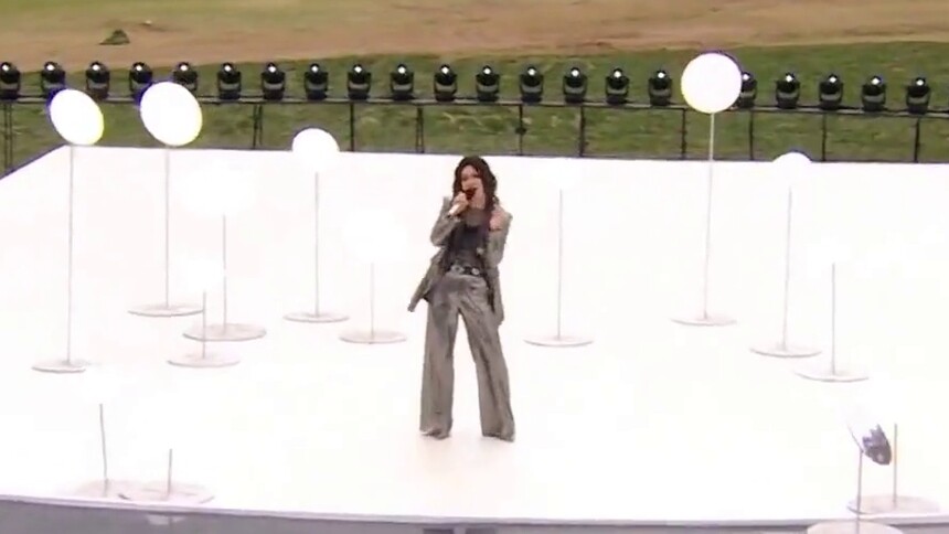 尚雯婕《Desire》心动直拍