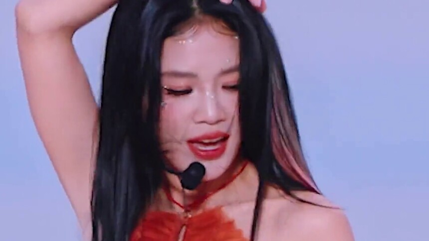 李艺彤/Nune努恩/黄英/房琪/卡琳娜《Cheap Thrills》心动直拍