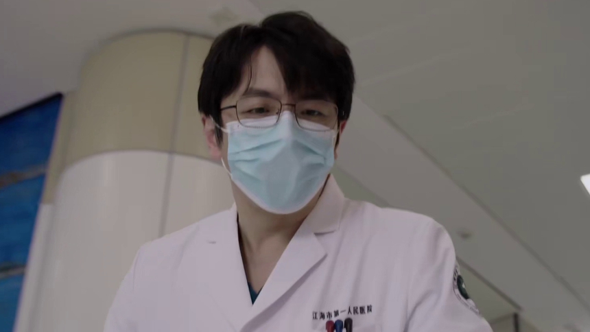 韩小静突然宫缩秦文彬紧急抢救