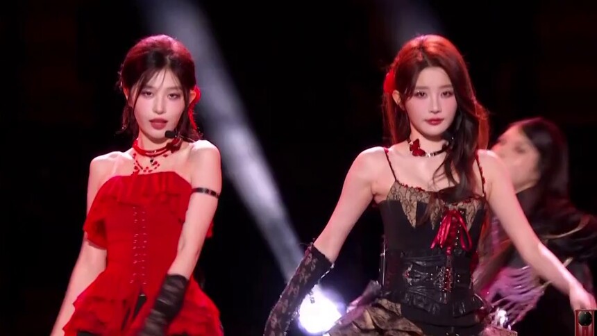 纯享版：SNH48-王奕 SNH48-周诗雨《Poison Kandy（魅）》