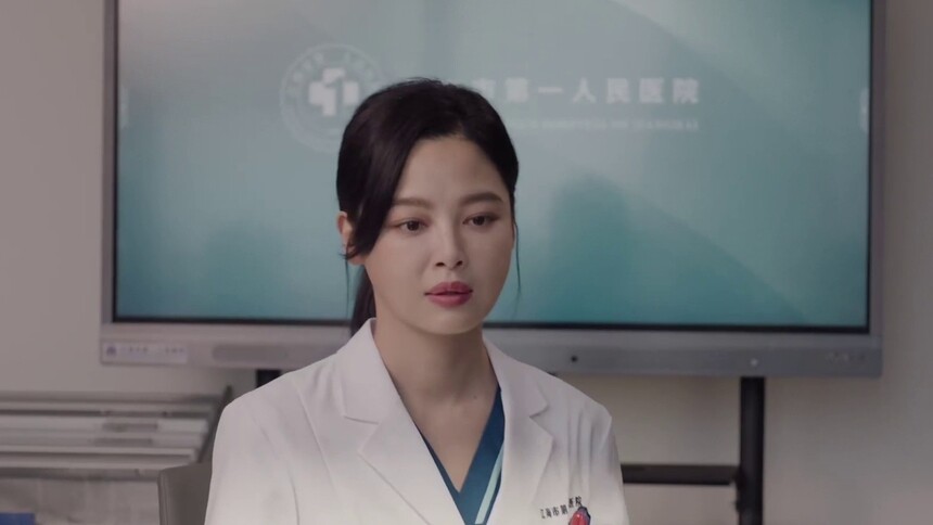 吕院长让刘梓懿来负责首富黄天鸣的手术