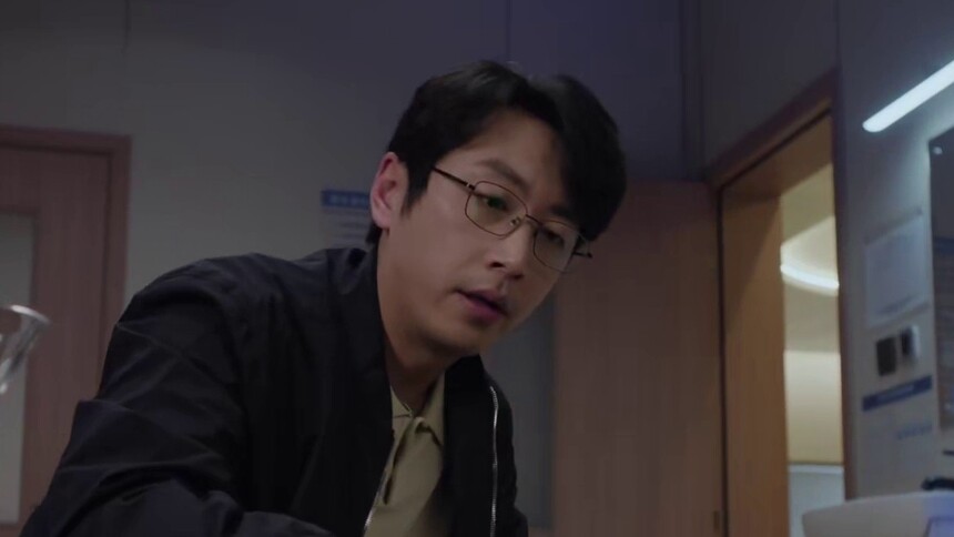 秦文彬给刘梓懿送工作餐