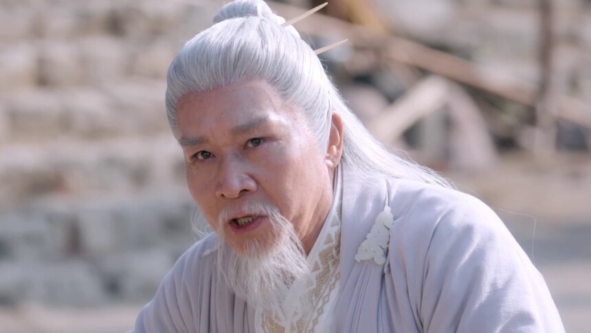 渔村族长慕容长风因墨霄大战