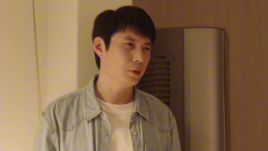 冯清鸣和秦天越讨论夏晚晴和丈夫的情况