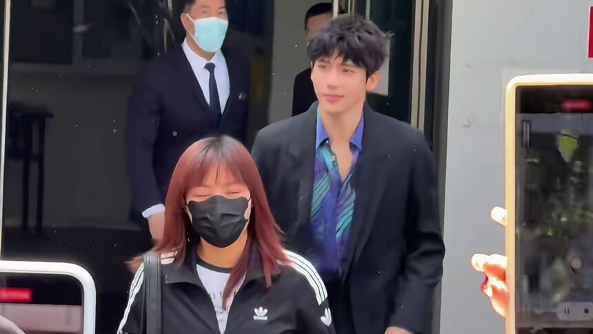 《你好，星期六2025》动感地带芒果卡晒晒时刻：王安宇上班路透