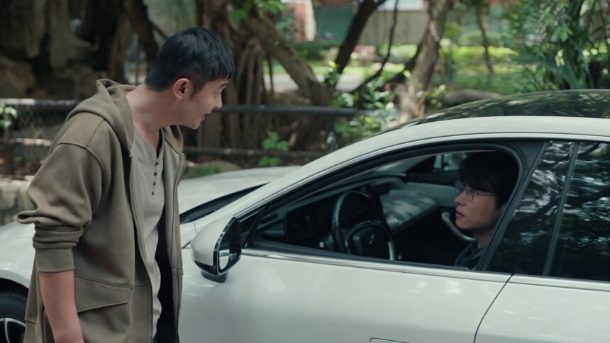 刘贵中勒索秦鸣，秦鸣怕出轨败露被迫转账