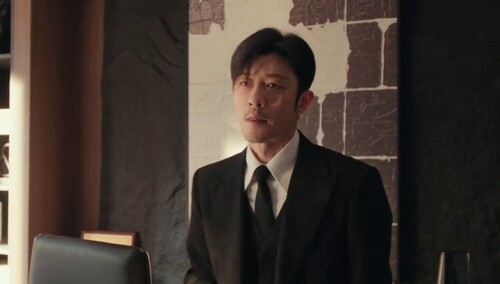 《女神蒙上眼》第27集看点：林小云大胆设局擒拿于海，却因违规收到批评