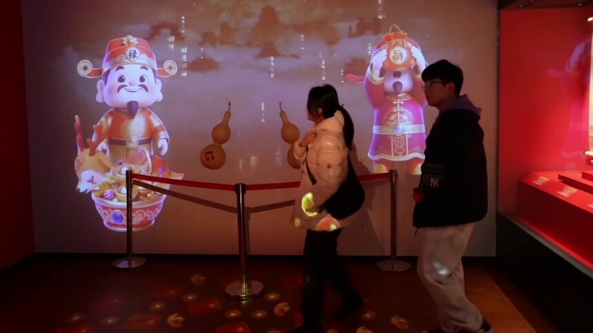 “瑞映山海 华章同脉——天府与广府的吉韵对话展”在成都启幕