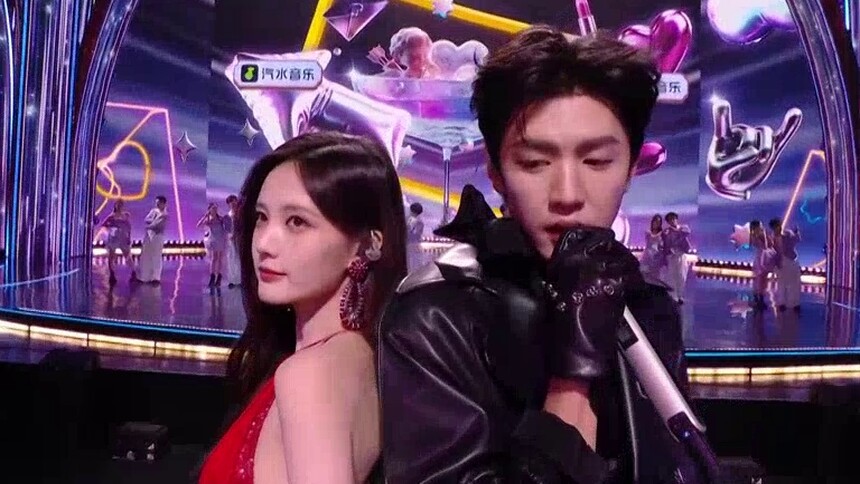 纯享精华版：《我想要占据你》陈哲远/李一桐