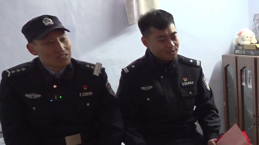 新春走基层丨社区辅警周宪波：手机通讯录里的暖心“小事”