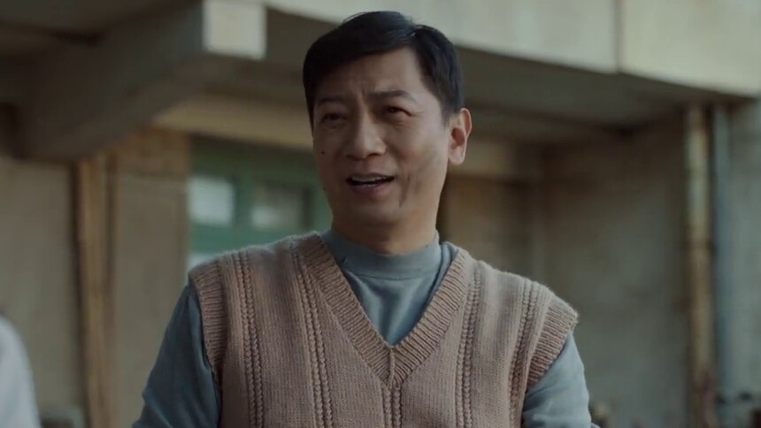 庄先进送苏小曼礼物 暗戳戳表白真心