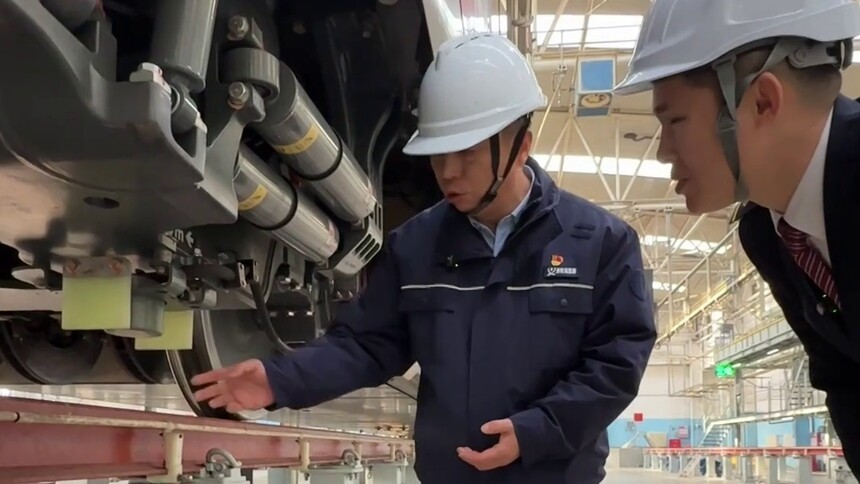 代表委员在基层｜全国人大代表董宏涛：一条铁道线，一条为民路