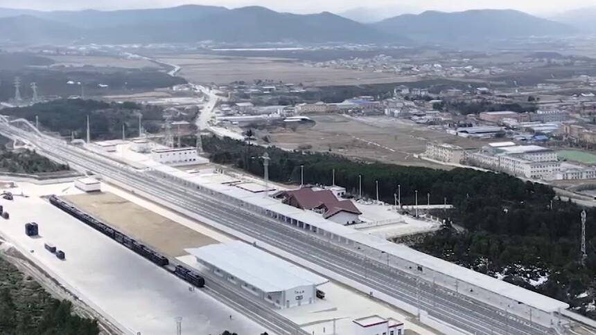 高原上的“推车人”