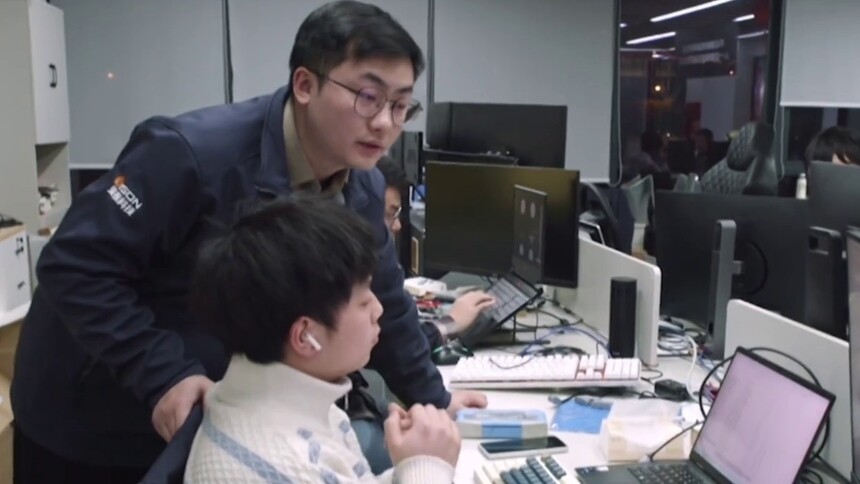 科创者何遥为理想而坚守 远程操控领域探索突破
