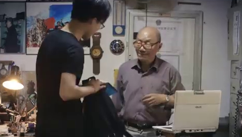 【二更视频】73岁的他給自己1400多个子女办了一个博物馆