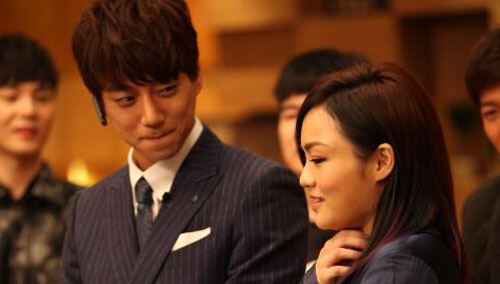 《我是歌手》秒变相亲节目 黄致列徐佳莹配一脸被呼在一起-综艺-高清