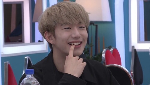 吕博熠智商下线泄露"铁三角"战略 放言先踢稀饭夫妇