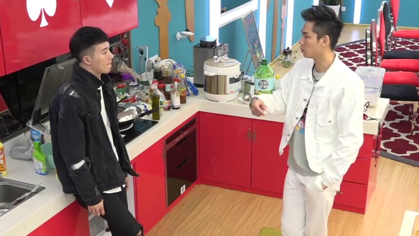 欧东华曝关名扬分组策略称将与孔繁浩同队pk何丽