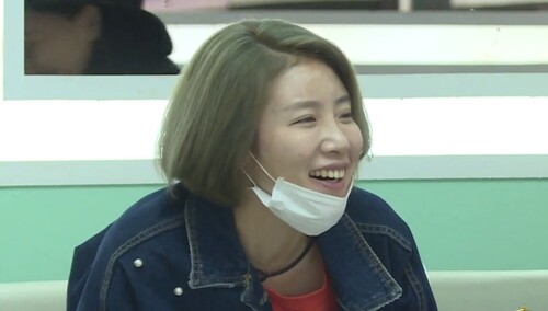 关名扬自认魅力值秒杀众人反遭周晨晞打脸直呼受伤