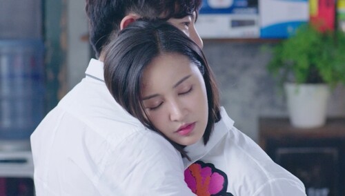 她很漂亮-电视剧-高清视频在线观看-芒果tv