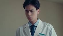 不安分女病人和胡一天玩捉迷藏