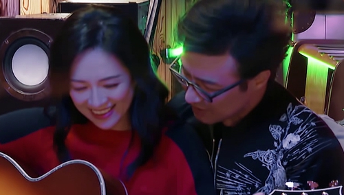 章子怡&汪峰cut：女儿醒醒首次出镜，一家三口幸福快要溢出屏幕